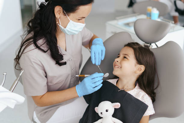 Emergency Dental Services in Flora, IL
